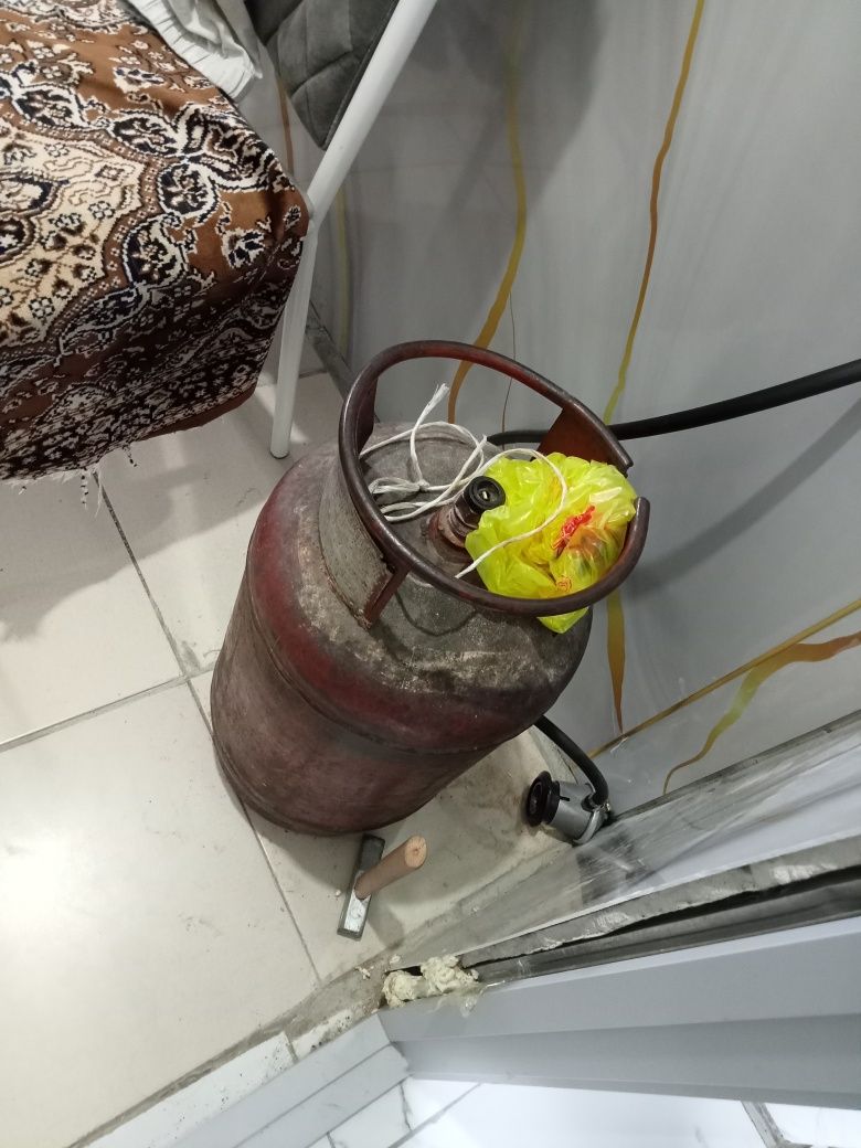 Продам газовый баллон заправлен газом