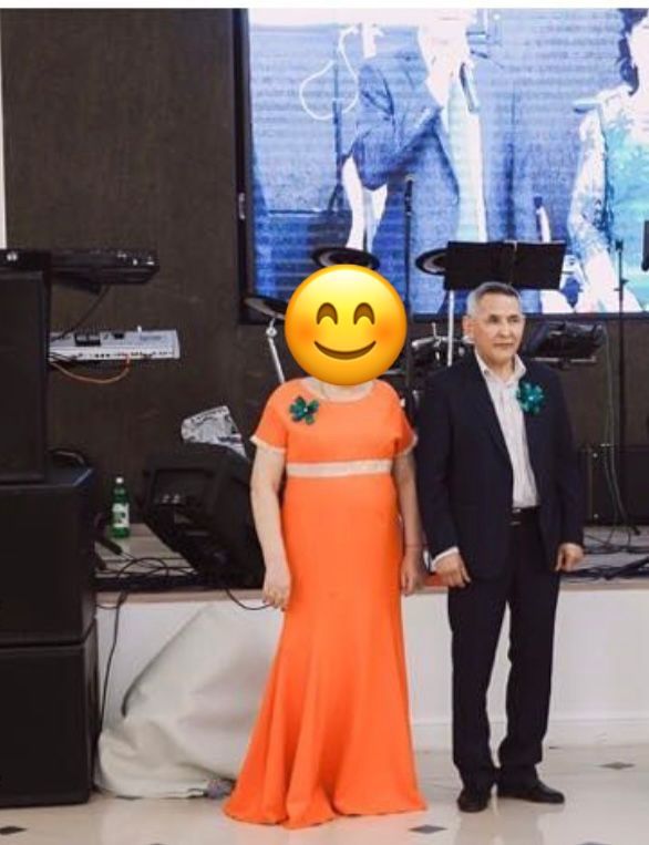 Продам платье в хорошем состояний на 54 р