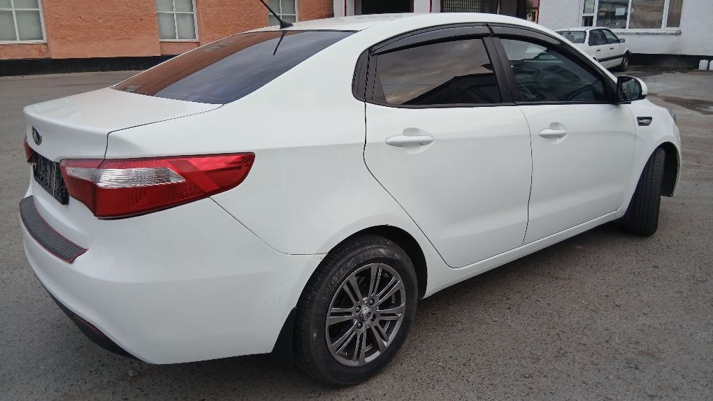 Продам Kia Rio в отличном состоянии