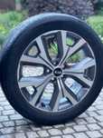 Диски R20 с резиной от Kia sorento