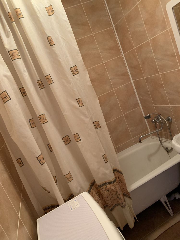 Продам 2-ком квартиру по Абулкаир-хана