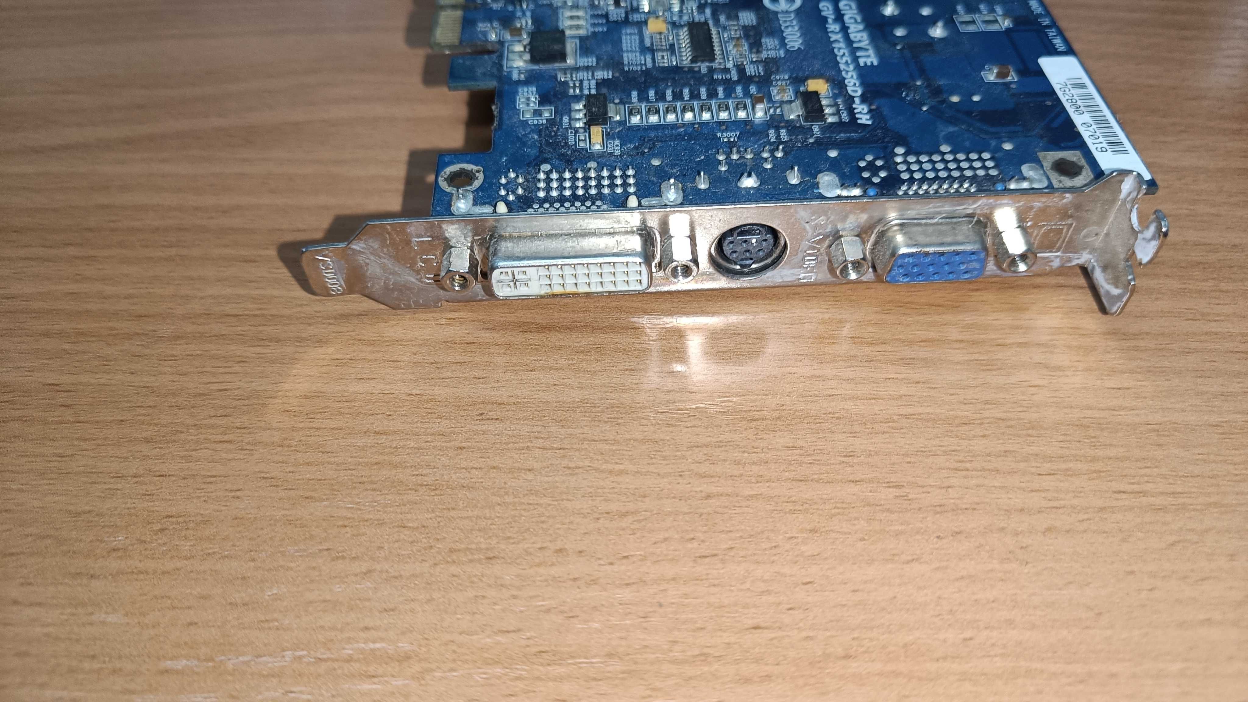 Видеокарта Gigabyte GV-RX155256D-RH