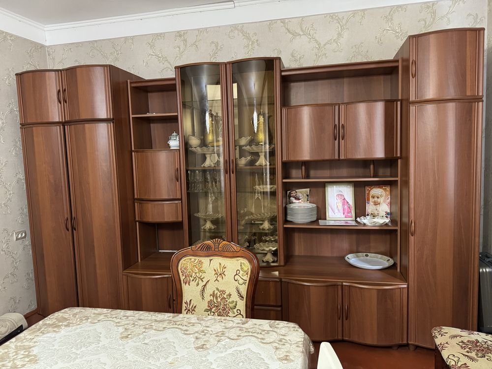 Продам гарнитур,в хорошем состянии