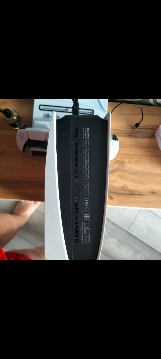 Продам PS5-1трб.
