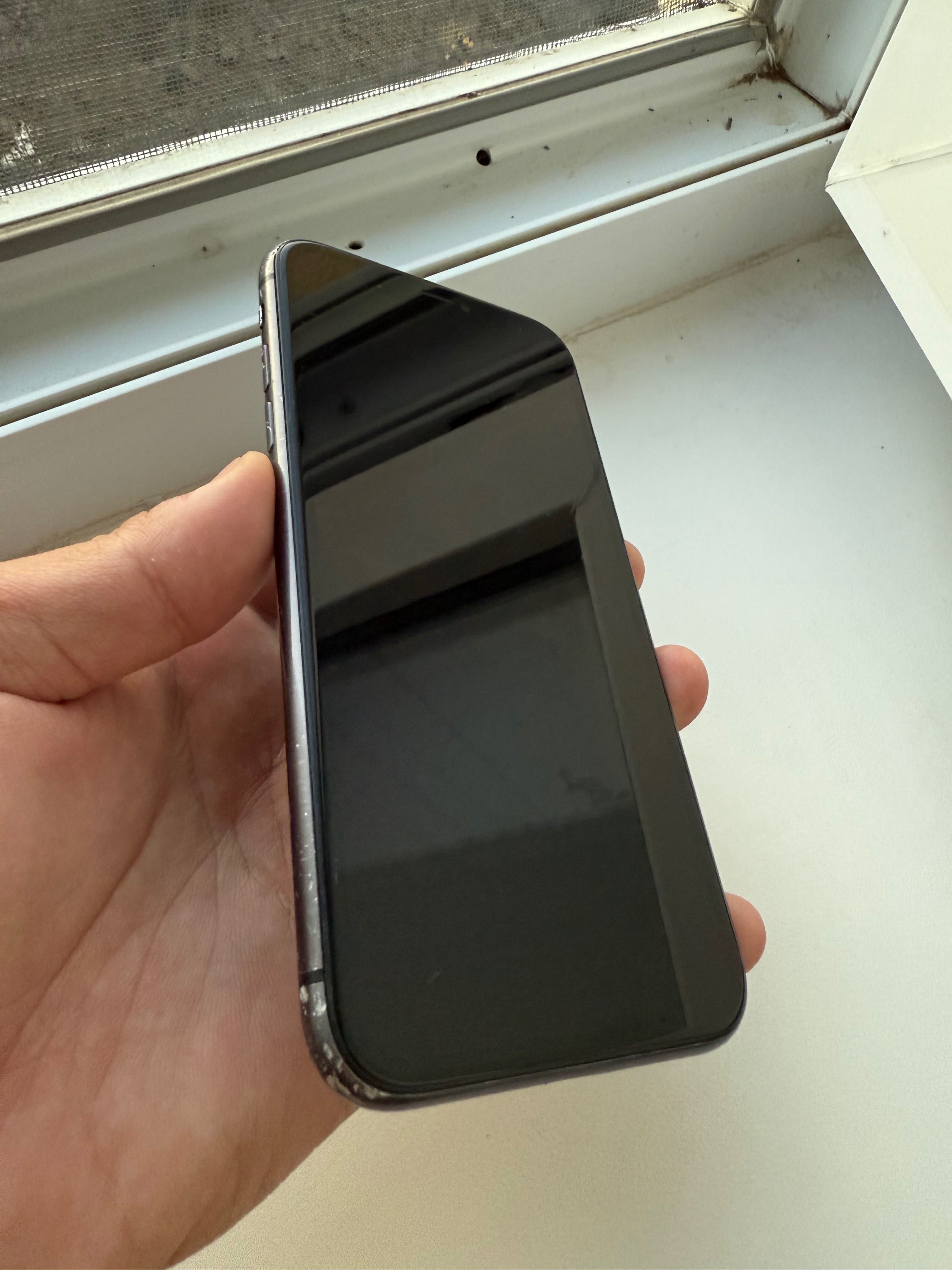 IPhone 11, 64 GB