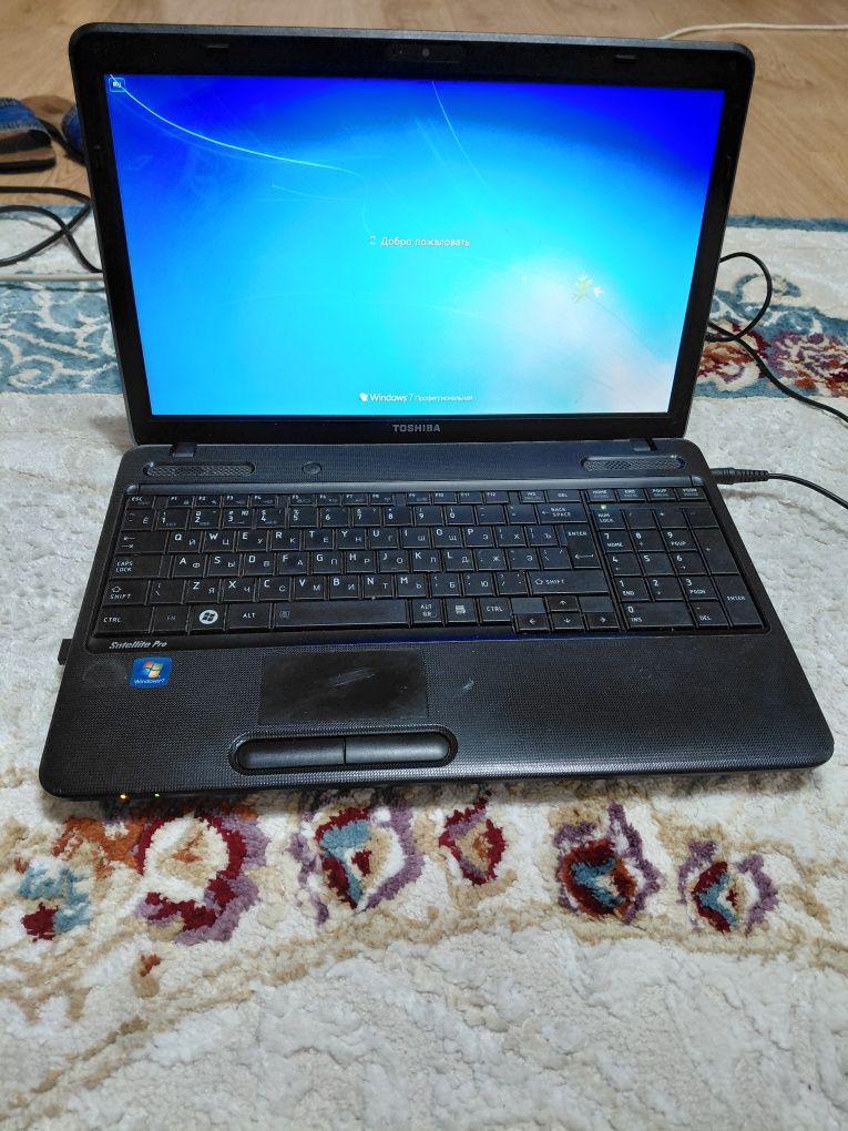 Ноутбук Toshibo!