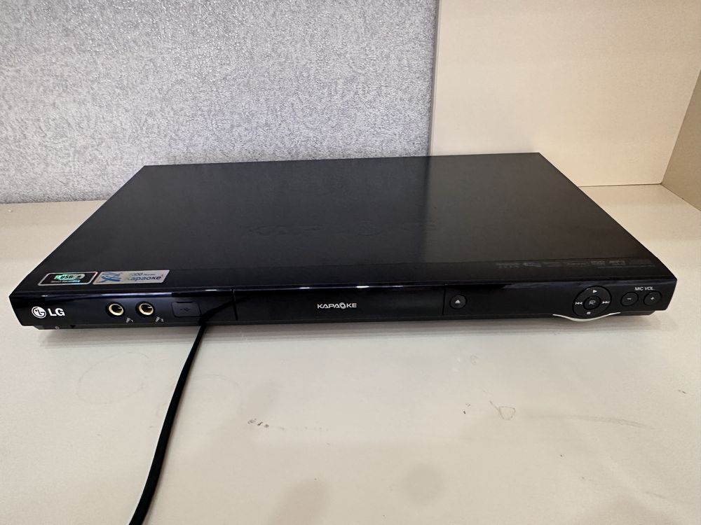 DVD караоке система LG в идеальном состояний