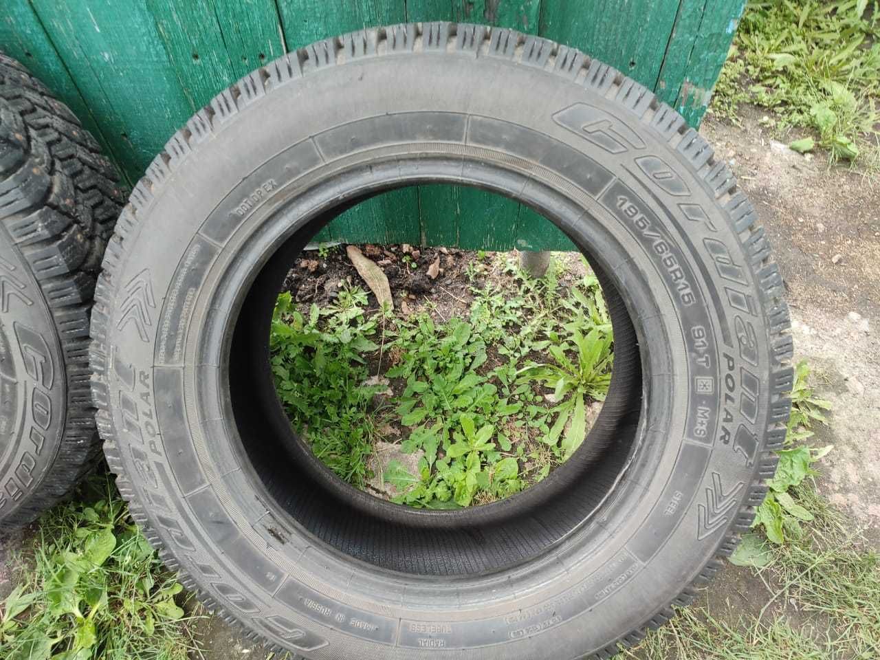 Продам резина  на 195/65/ 15