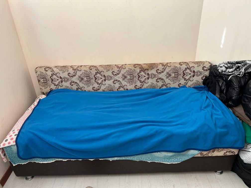 Продам диван 2 шт