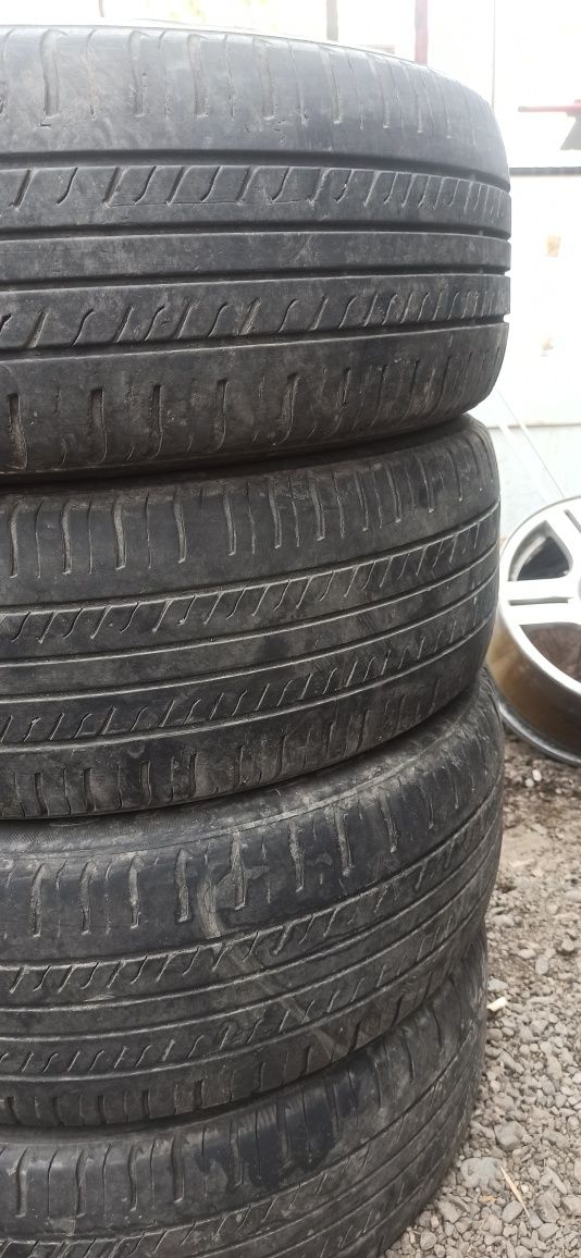 Продам шины . R16 летние