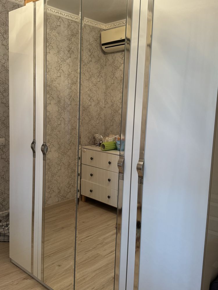 Новый шифоньер 4х дверный