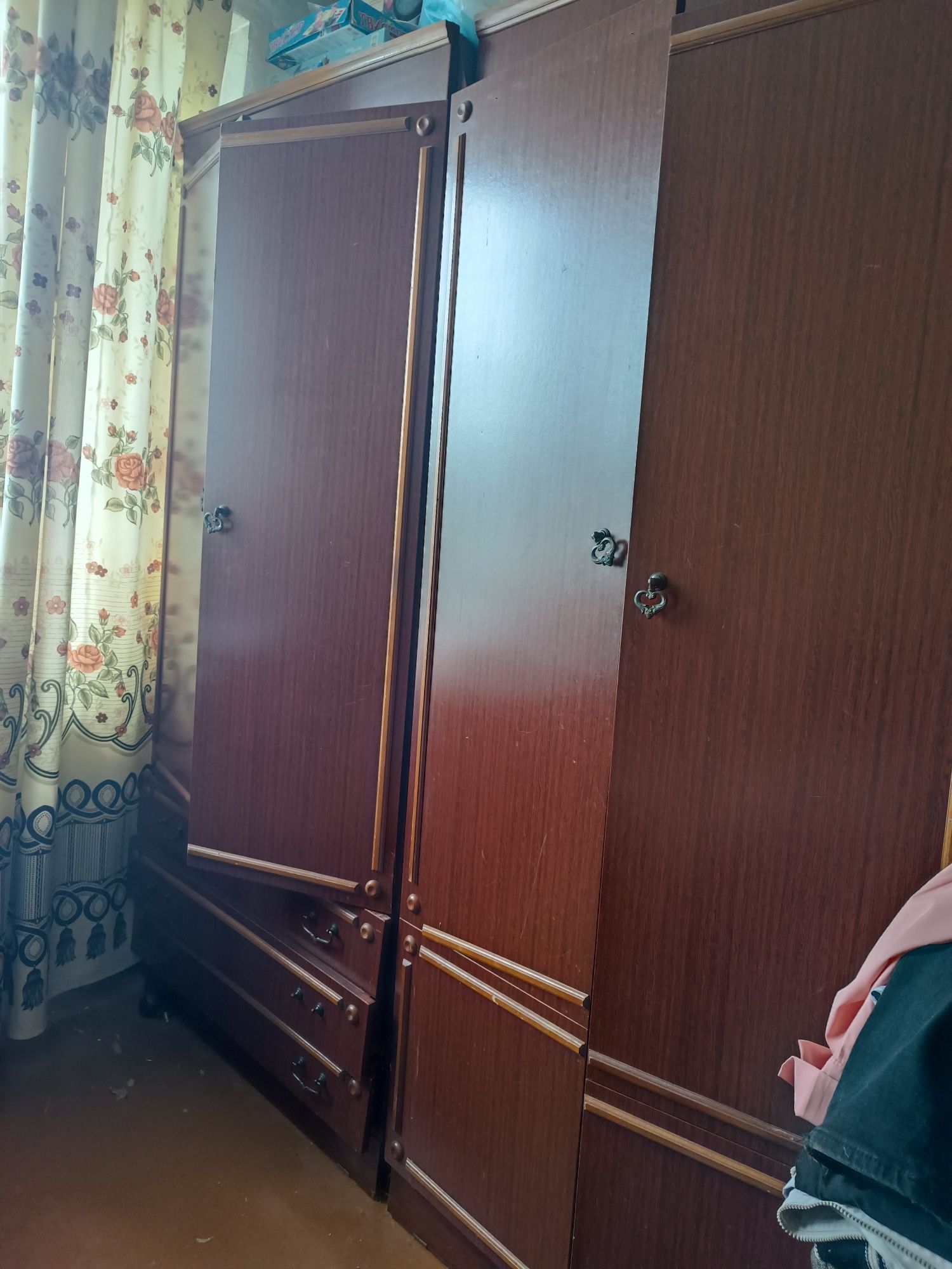 Отдам шкафы бесплатно