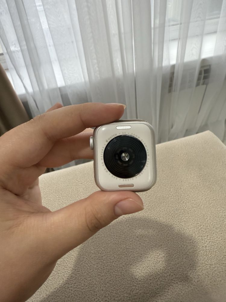 Apple wath SE 40 MM (оригинал)