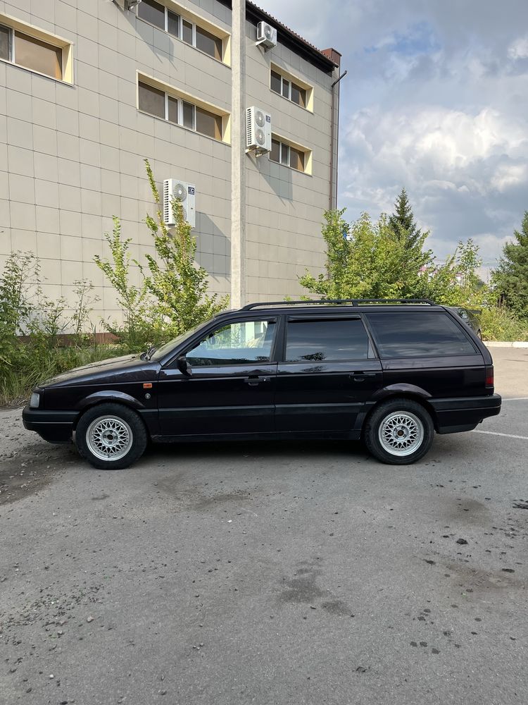 Продам Пассат универсал 1.8