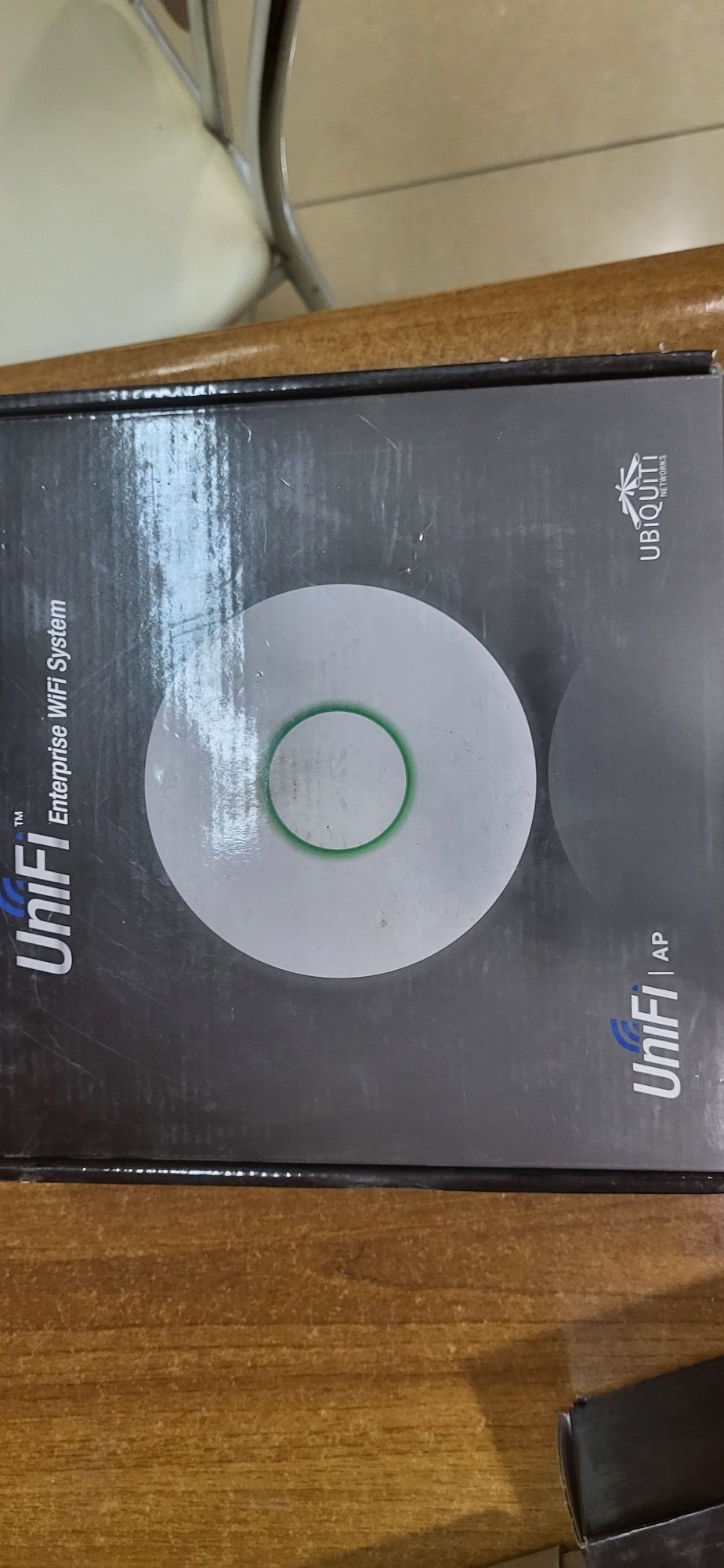 Беспроводная wi-fi точка доступа Unifi ap