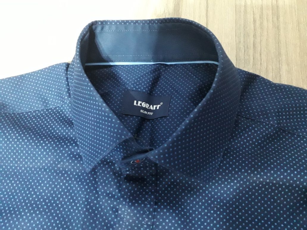 Продам фирменную рубашку  р 48.