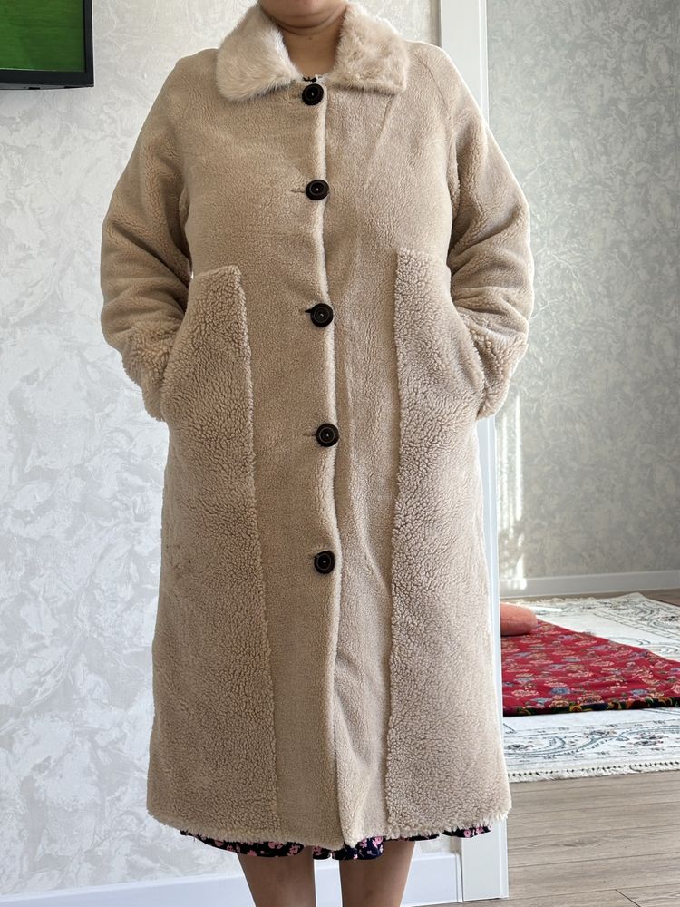 Пальто демисезонная