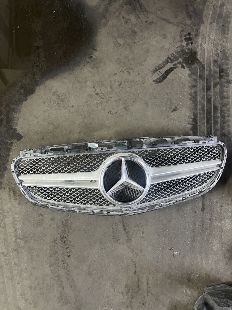 W212 решетка AMG E63