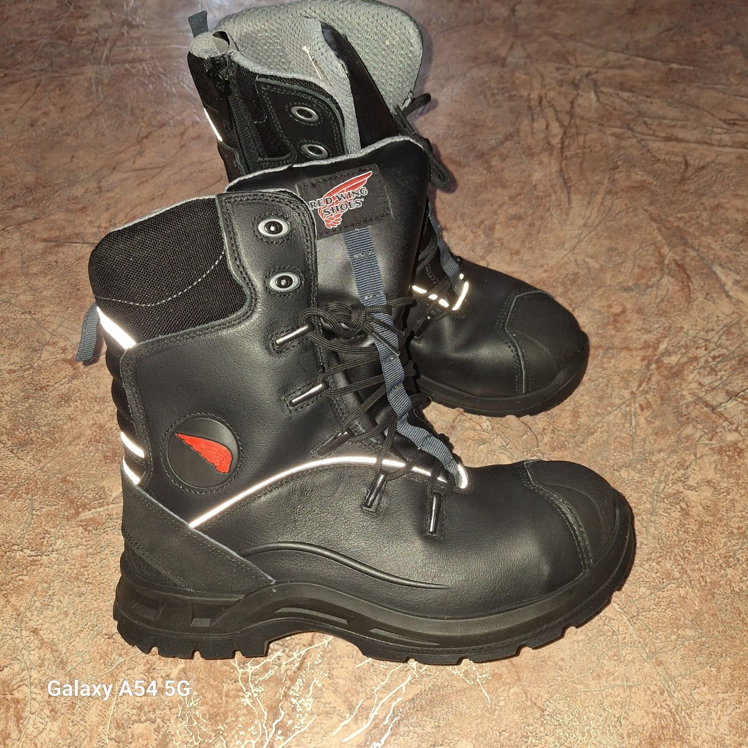 Продам летнюю спецобувь RED WING