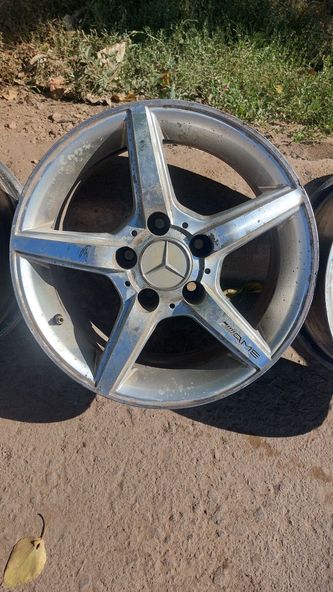 Продам диски мерседес R 15
