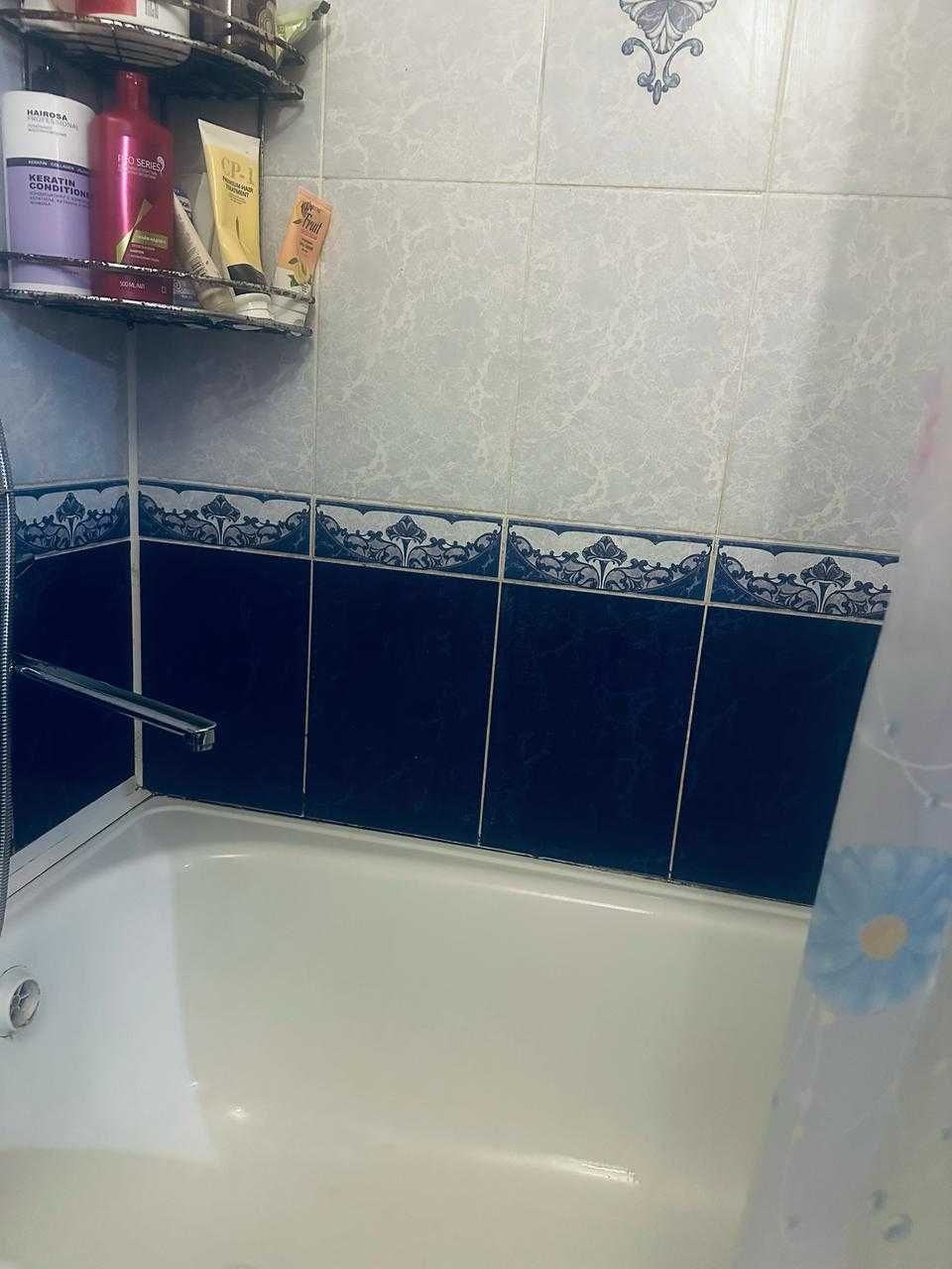 Продам 2к кв на среднем этаже!!!