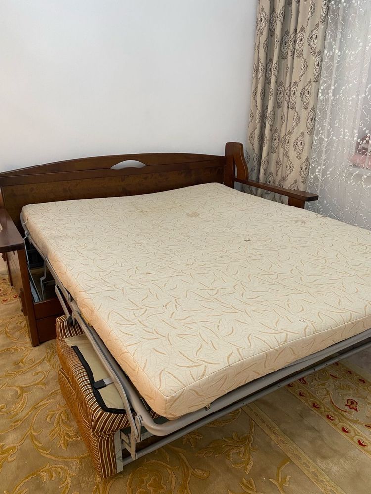 Продам диван в хорошем состояний