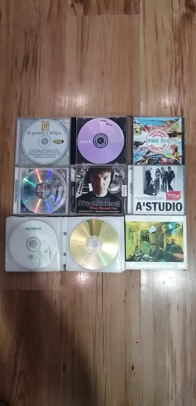 Продам DVD -  Караоке проигрыватель  LG
