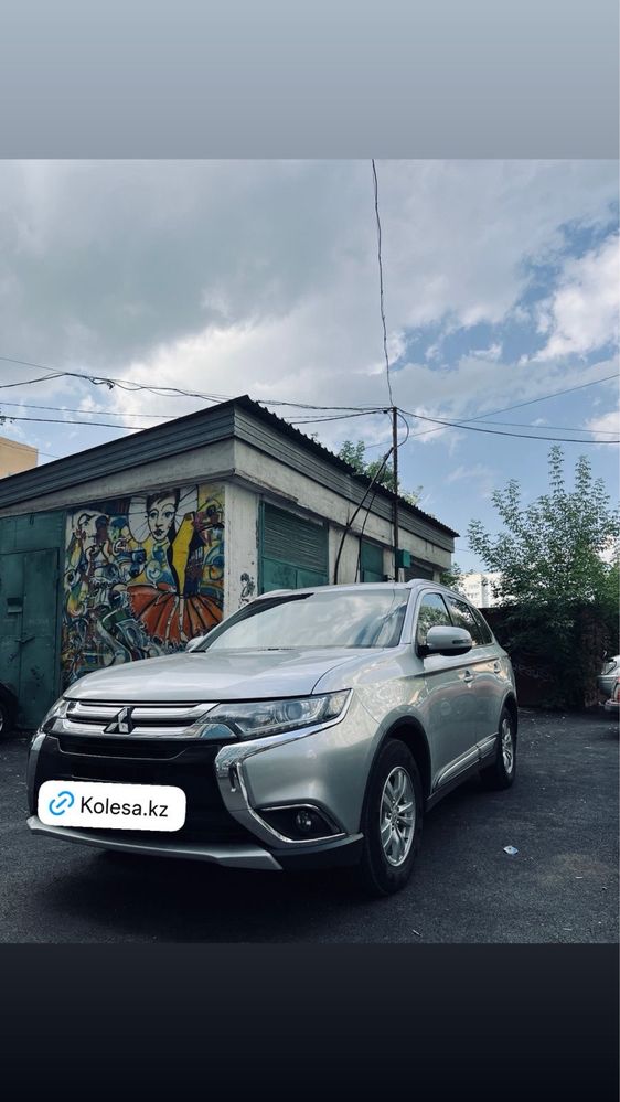 Продам машину Mitsubishi Outlander