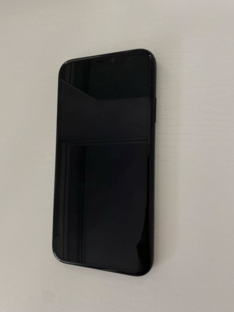 iPhone XR, 64ГБ, треснут корпус, 77%