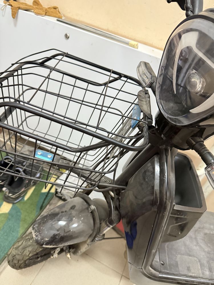 Продам электроскутер без аккумлятор