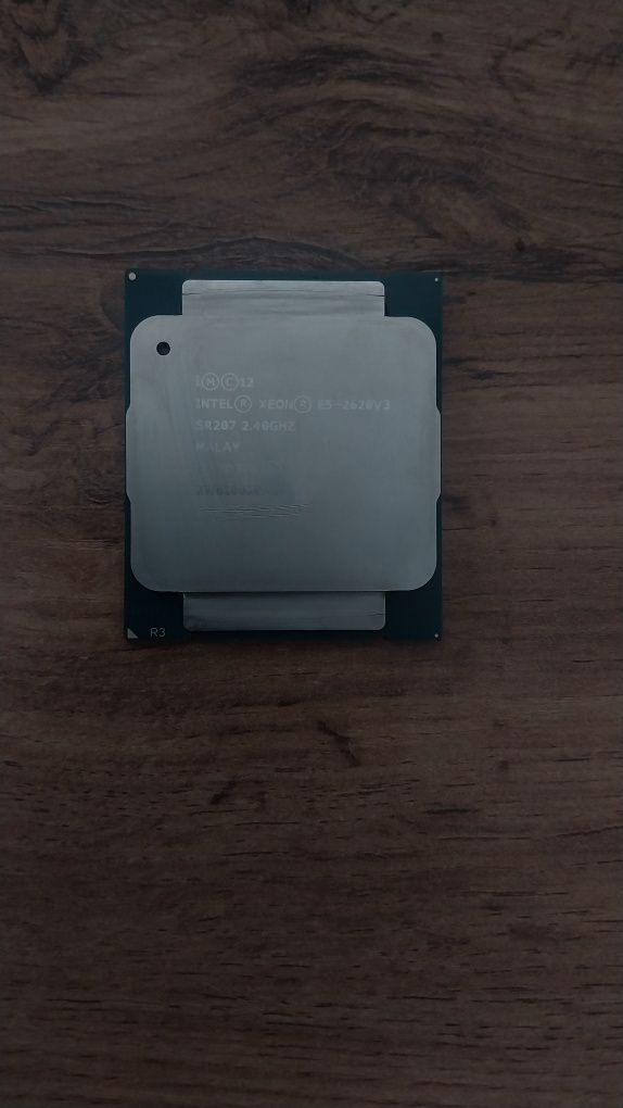 Продам xeon e5 2620 v3