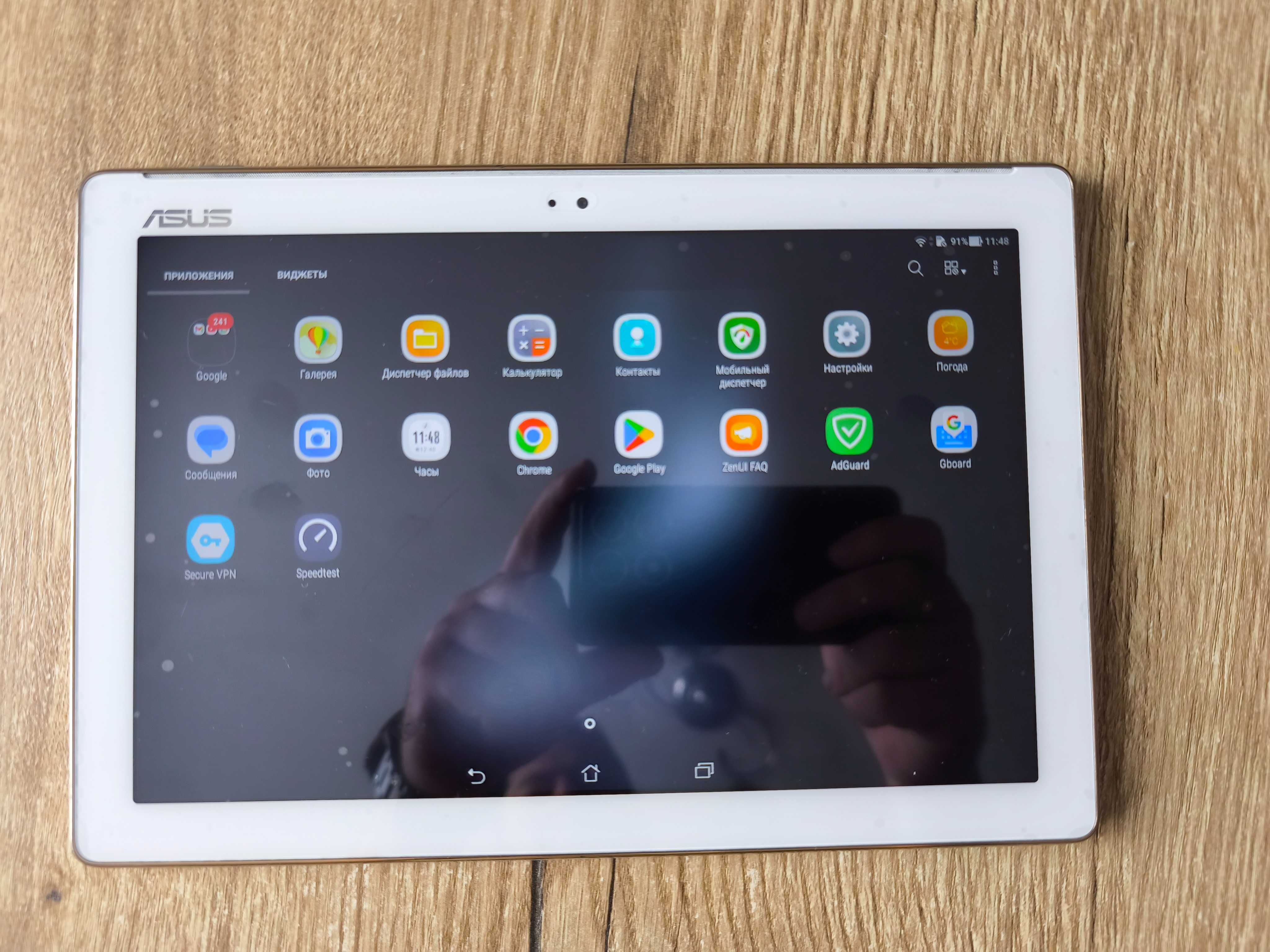 Продам планшет ASUS ZenPad 10