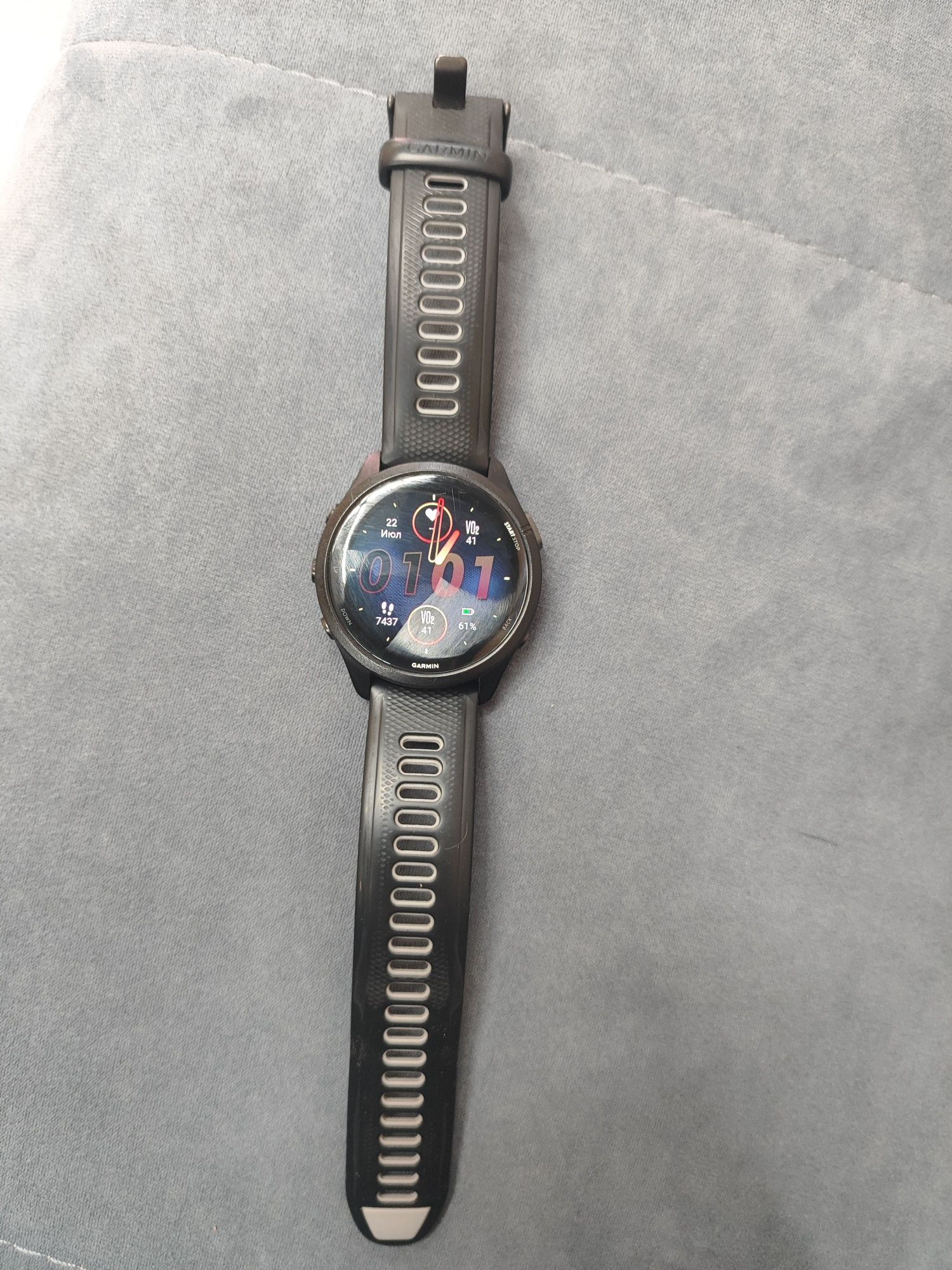 Продам Garmin forrunner 265