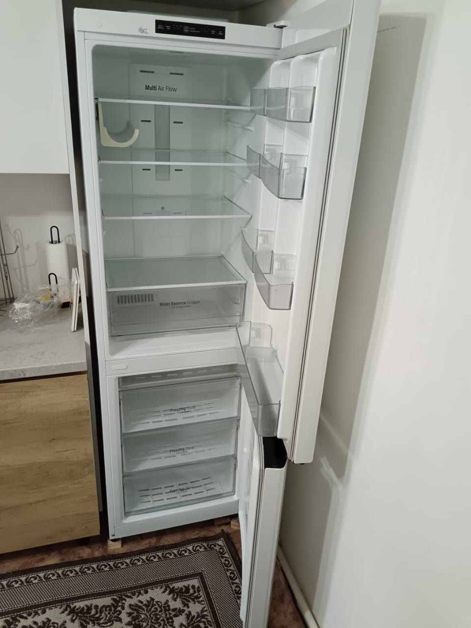 Холодильник LG продам