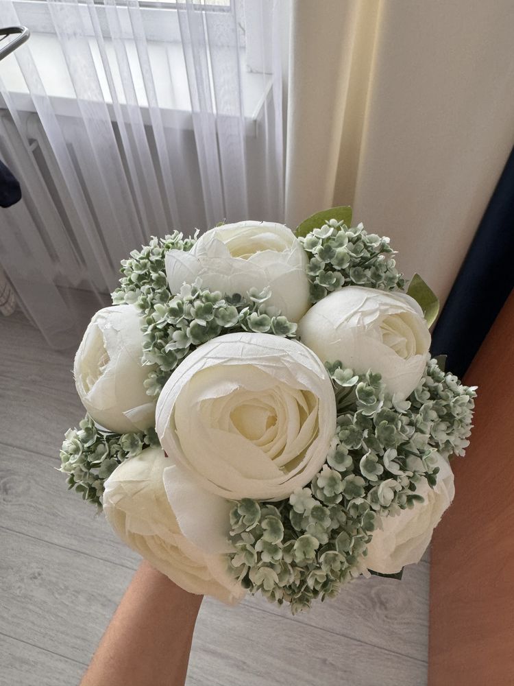 Продам фату и букет