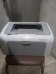 Продам Принтер hp 1102