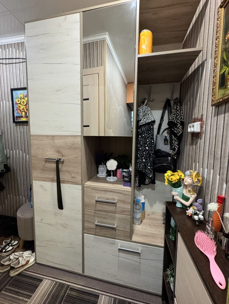 Продам прихожую танго