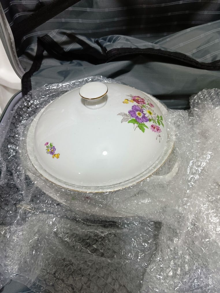 Продам сервизы бу