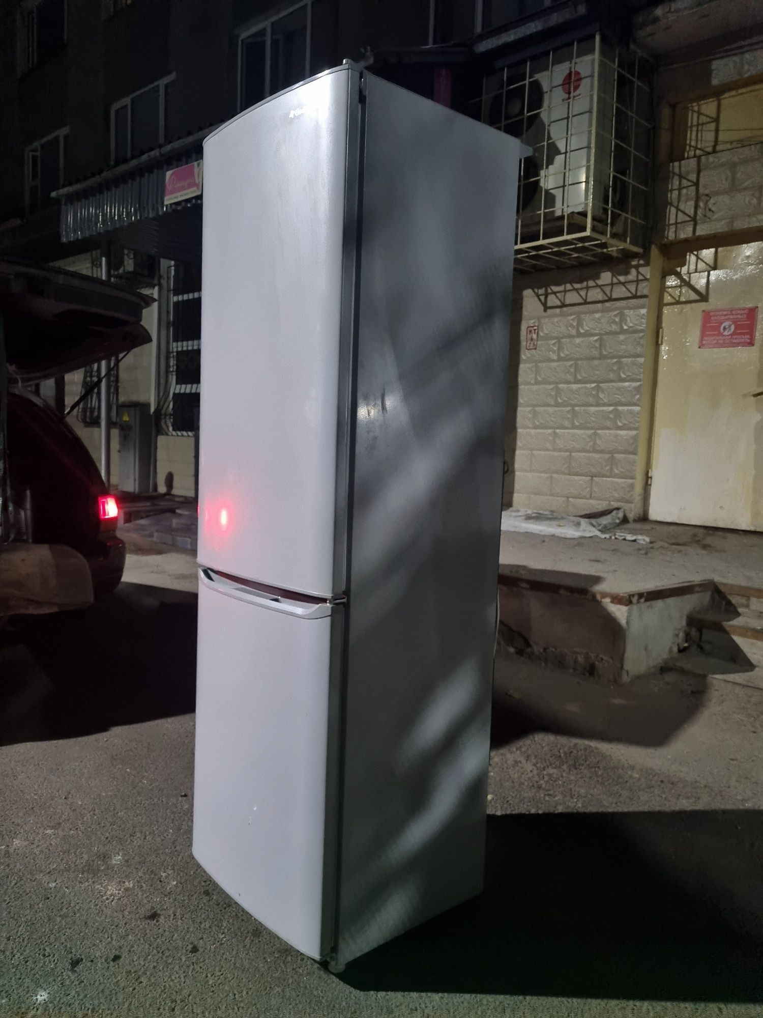Холодильник Electrolux