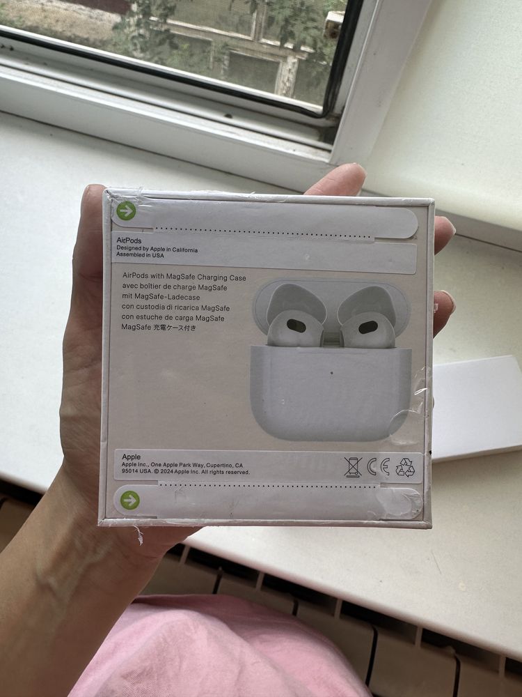 Продам apple watch , наушинк
