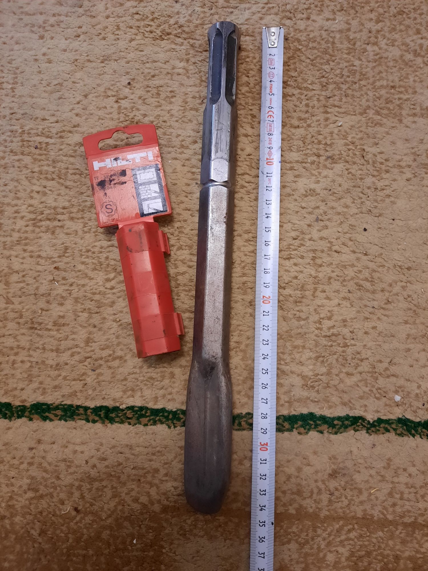 Продаётся пика на отбойник HILTI