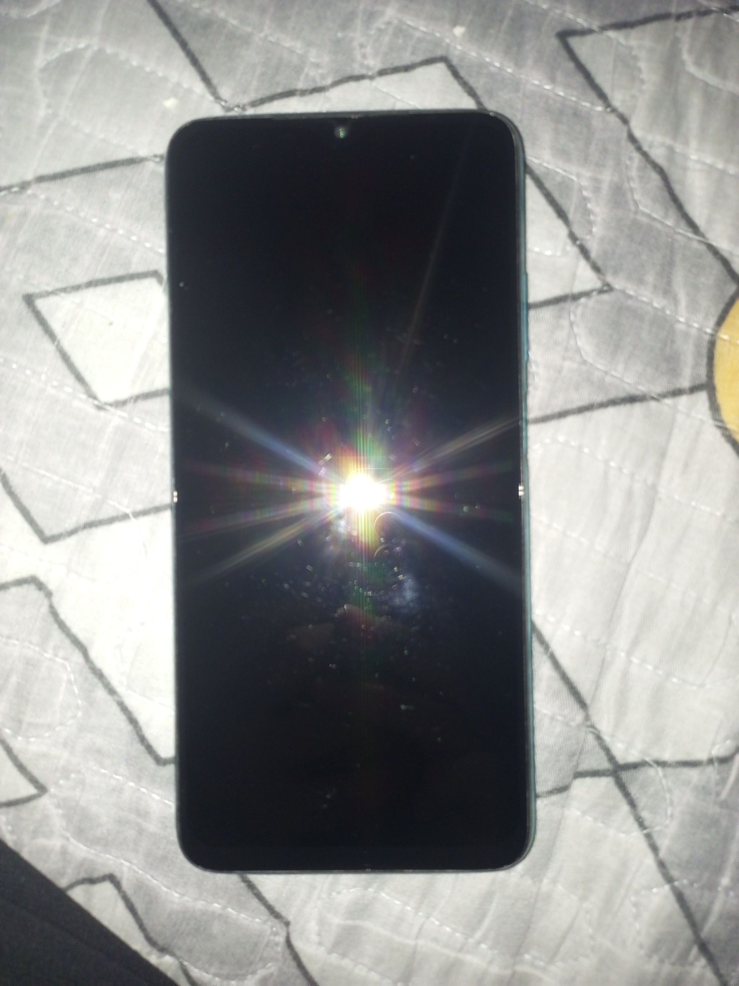 Телефон в хорошем состоянии Redmi 9T