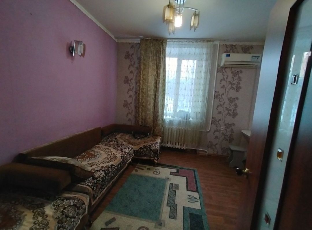 Продаю двухкомнатную комнатную квартиру