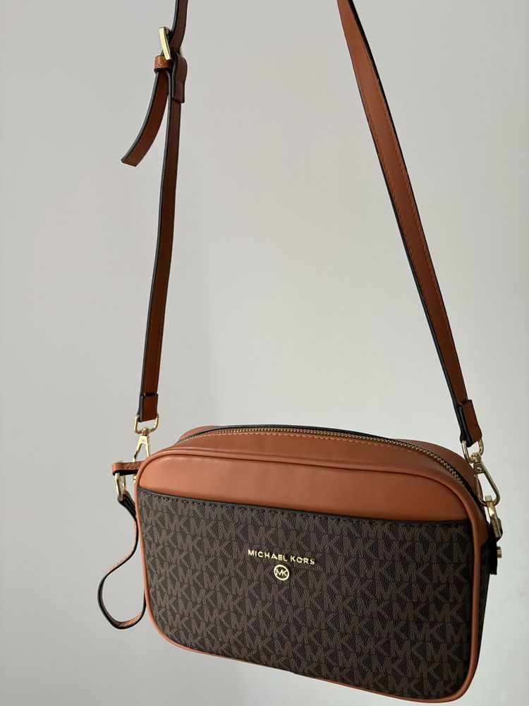 Сумка кросс боди от Michael Kors