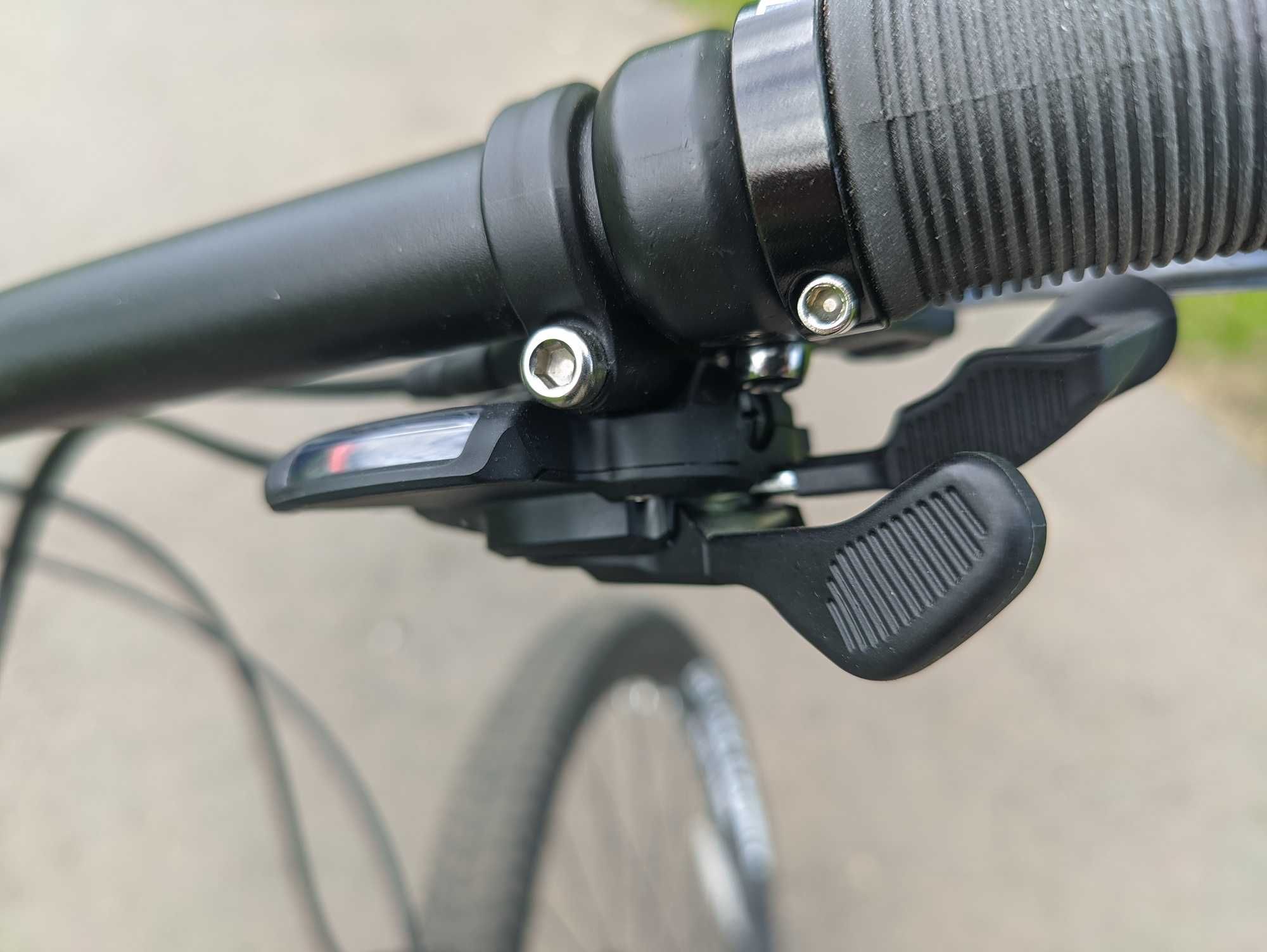 Продам TRINX M1200 PRO