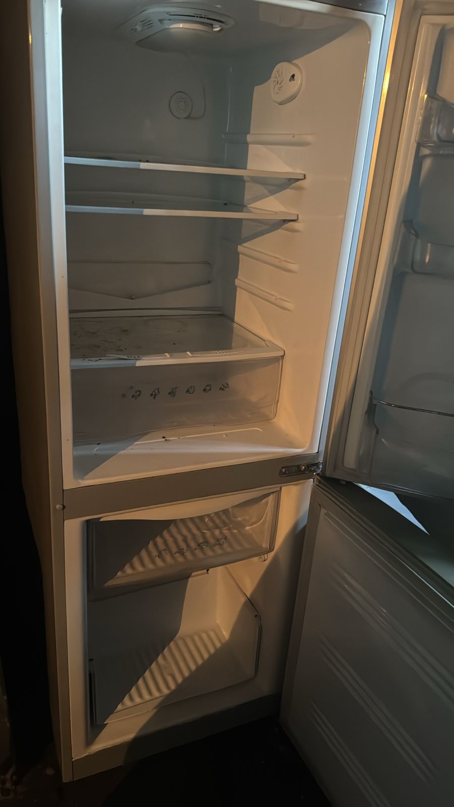 Продам холодильник Samsung