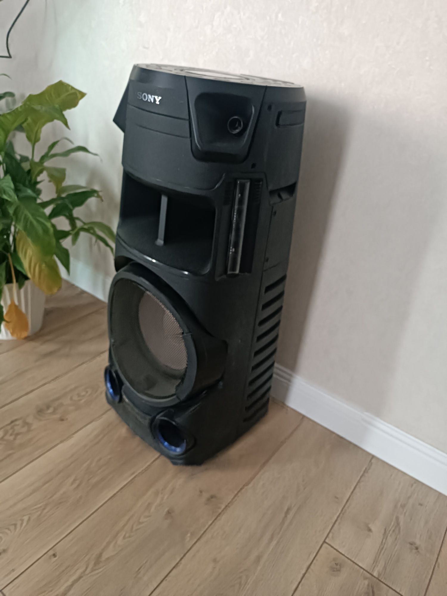 Продам Музыкальный центр Sony MHC43D