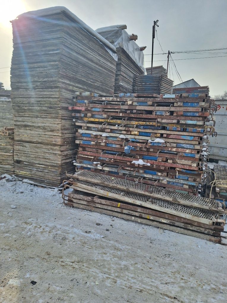 Леса фанера струбцина