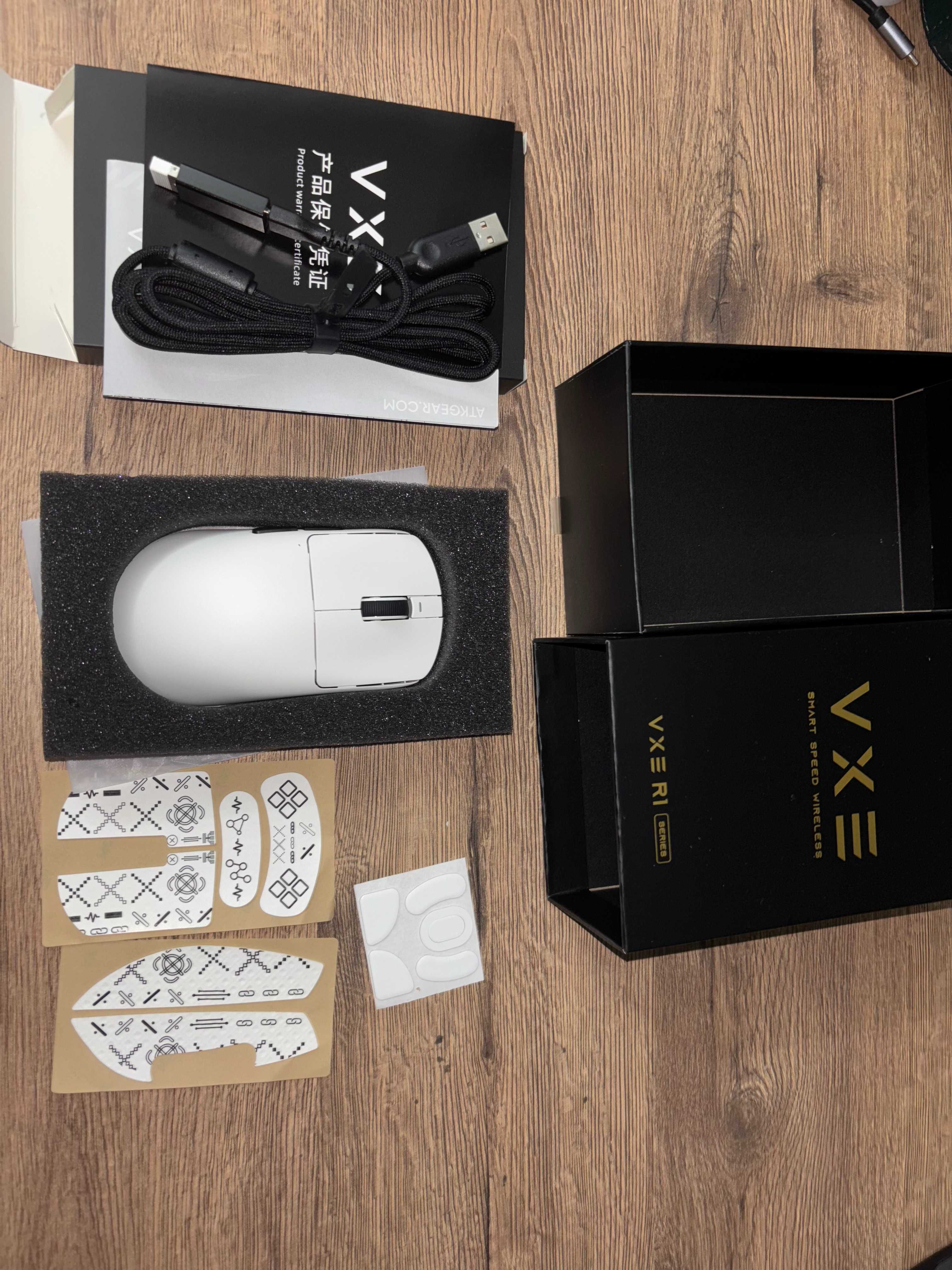 Игровая мышка VXE R1 Pro (беспроводная/проводная)