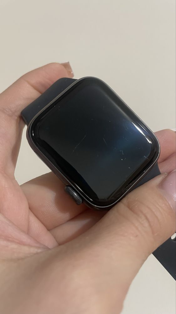 Продам Apple watch se 40мм